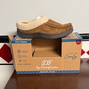 Dearfoams Men's Tan and Cream Slip-On Loafers